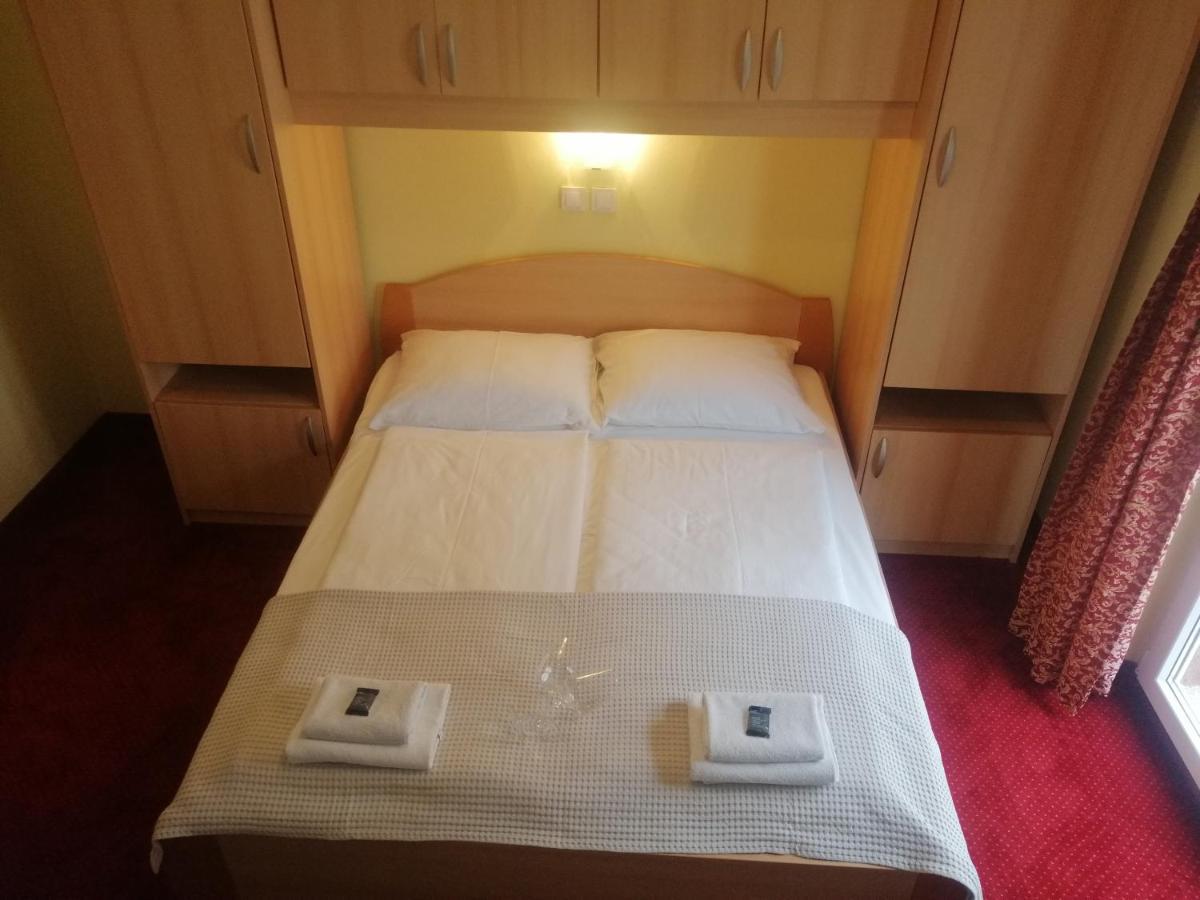 Apartmani Simon Lopar Quarto foto